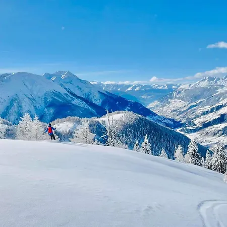 Wohnung Mit Schoener Sicht Auf Bergpanorama Und Uebers Tal Ernen Exterior photo